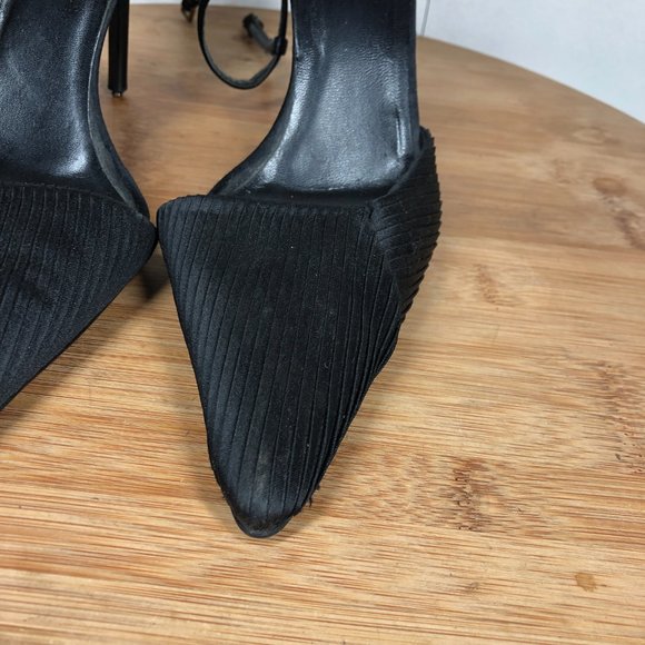 Gucci Heels Womens 38C US 7.5 Black Stilettos Ankle Strap Shoe Event Pointed Toe - Picture 5 of 15